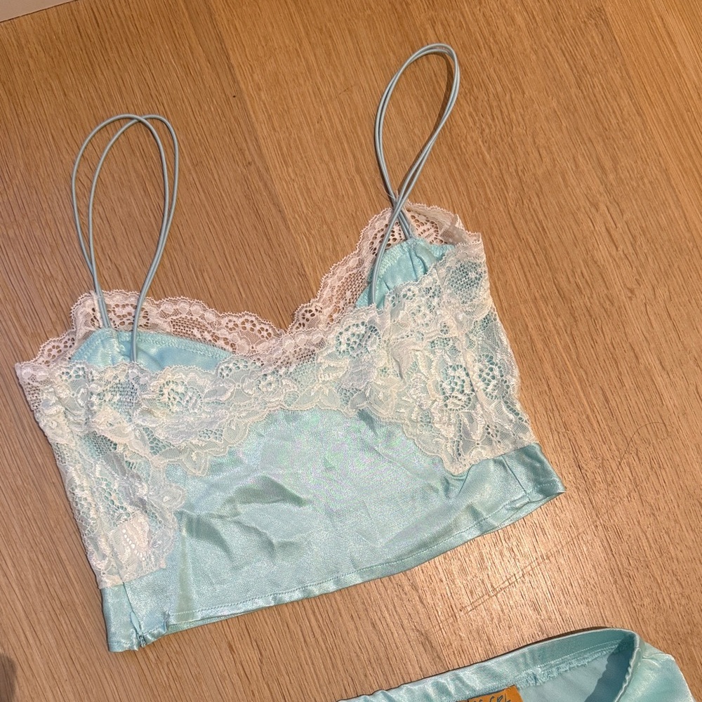 Verge Girl Light Blue Lace Trim Set - Picture 6 of 6